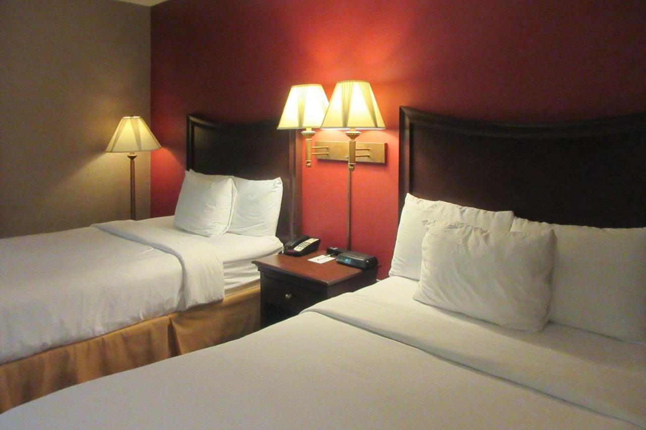 Quality Inn & Suites Owego Eksteriør bilde