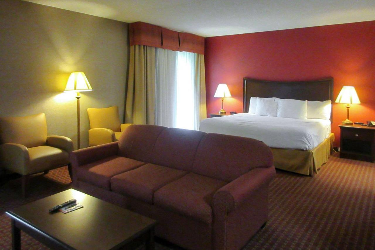 Quality Inn & Suites Owego Eksteriør bilde
